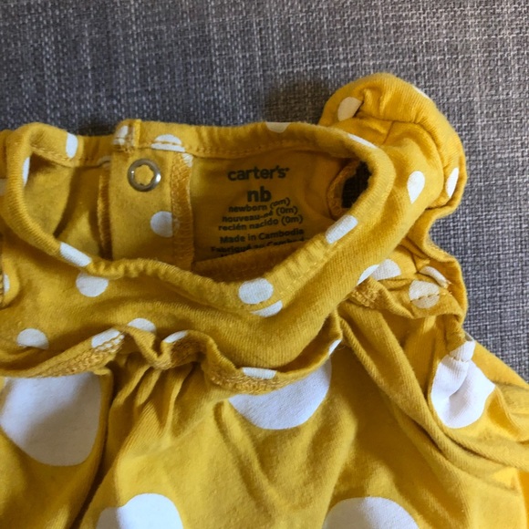 Carters NB onesies lot - Picture 2 of 8